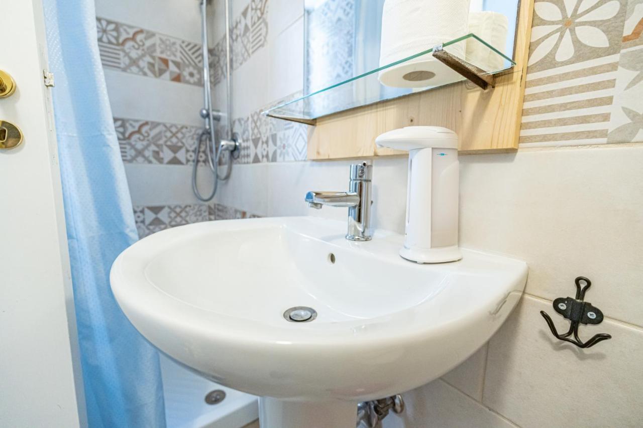 Casa Vacanze Decumano 18 ナポリ エクステリア 写真